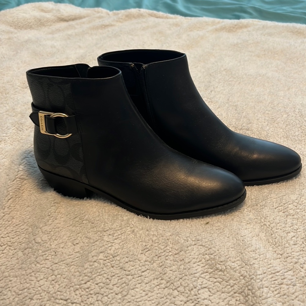 Coach Dany boots, size 8 unworn